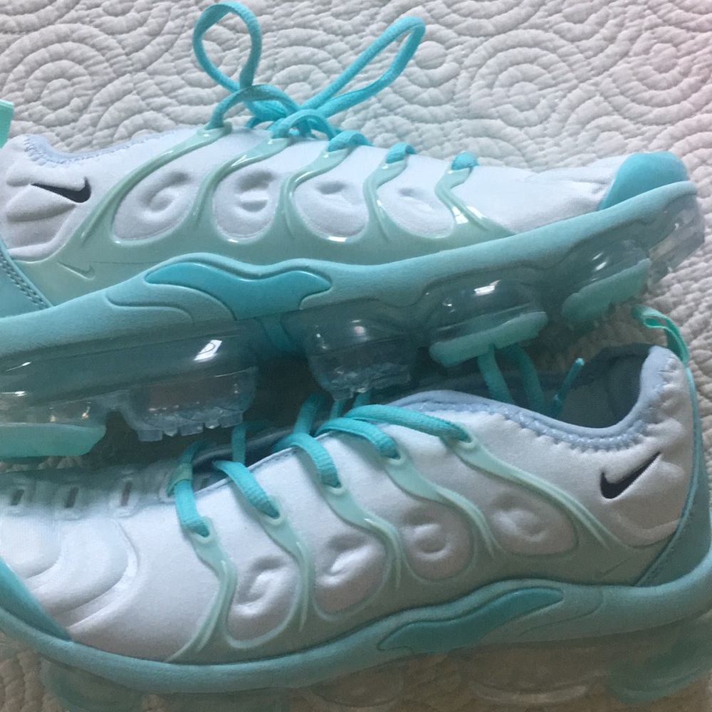 Nike Women’s Air Vapormax Plus
